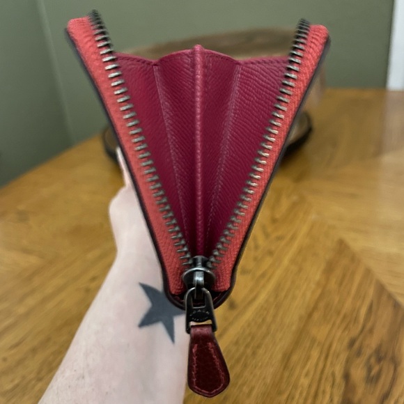 RARE COLOR COACH METALLIC PEBBLE LEATHER ACCORDION ZIP WALLET - Picture 13 of 14